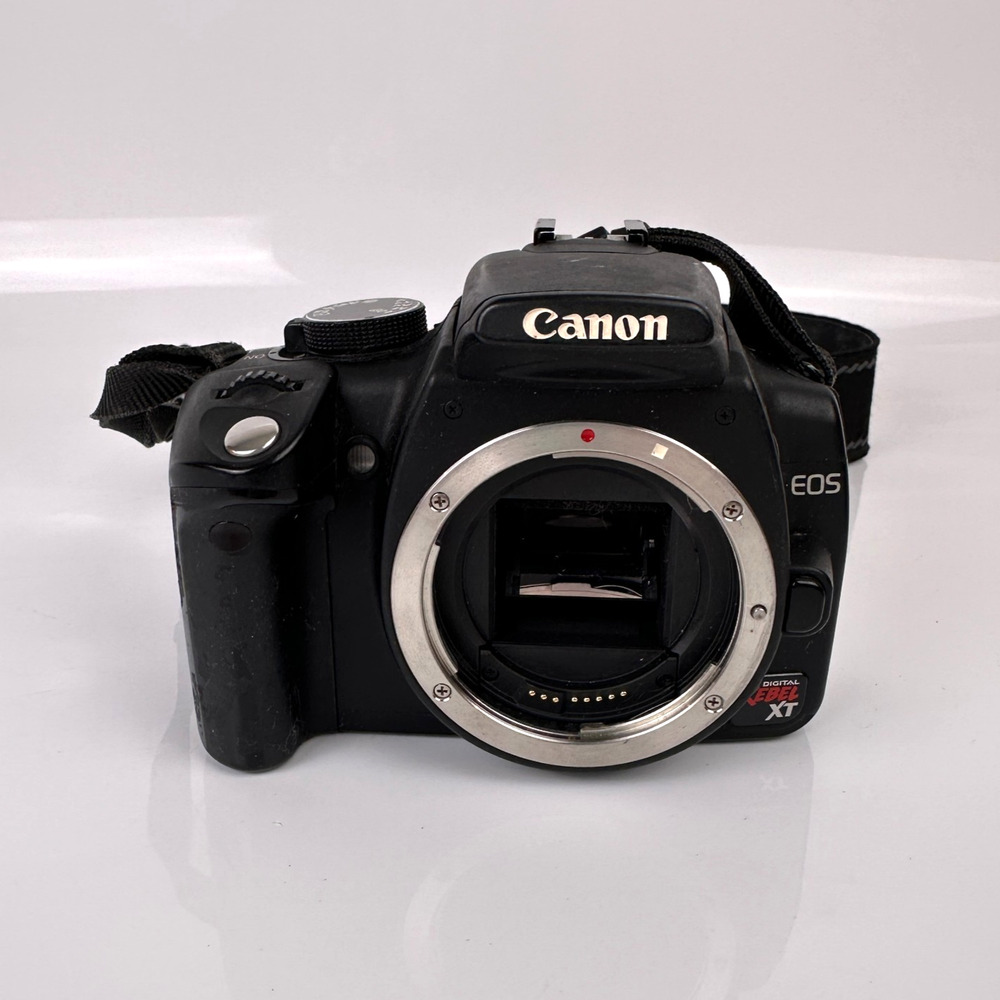 Canon EOS Digital Rebel XT 8.0 MP DSLR Camera DS126071 Black - Untested